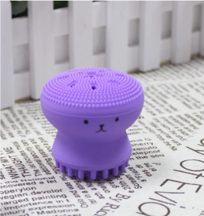 The Daily Lift Purify: Hydro-Foaming Silicone Exfoliating Brush