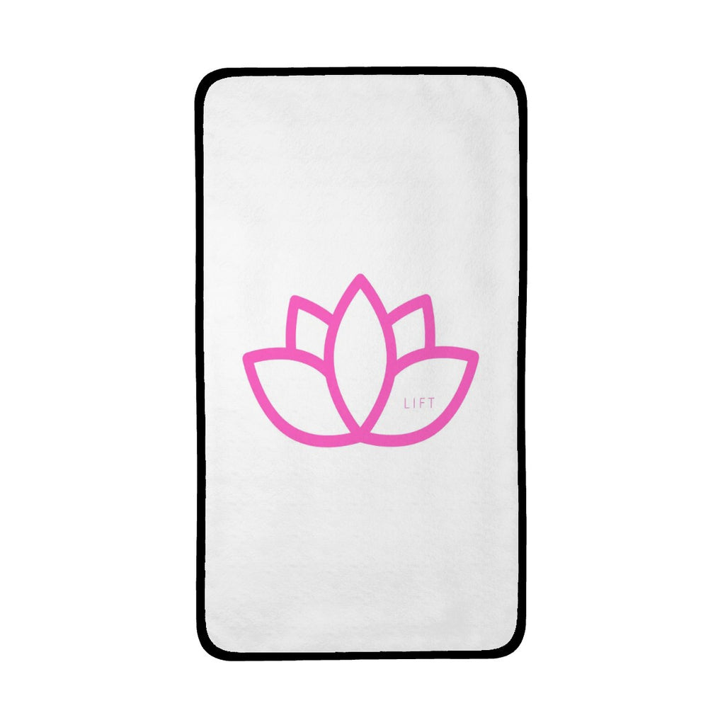 THE DAILY LIFT Lotus Fleece Towels 28"x16"