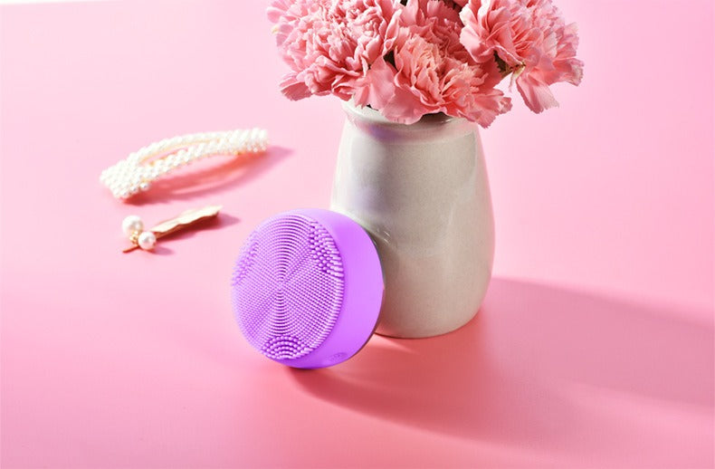 The Daily Lift™ 2-in-1 Sonic Facial Cleanser & Pore Vacuum