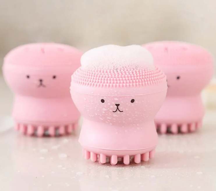 The Daily Lift Purify: Hydro-Foaming Silicone Exfoliating Brush